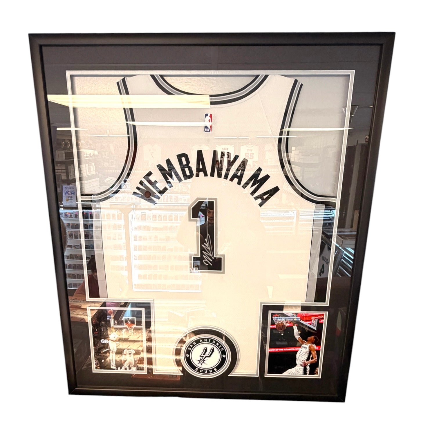 Victor Wembanyama Autographed San Antonio Spurs Swingman Jersey – Fanatics Authentic Framed Display