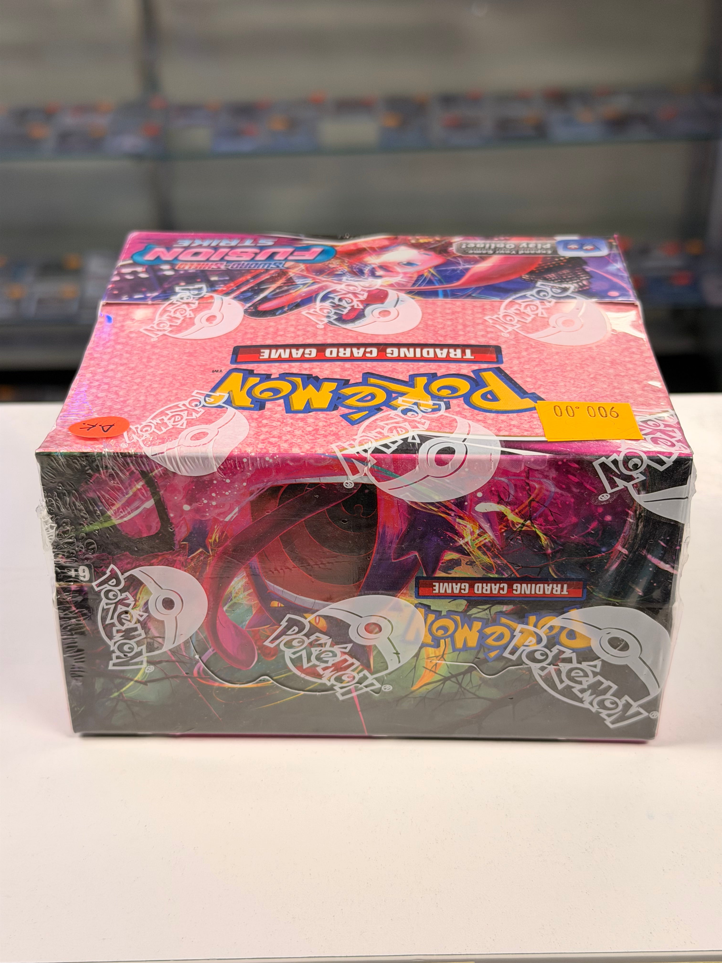 Pokemon TCG: Sword & Shield - Fusion Strike Booster Box (36 Packs)